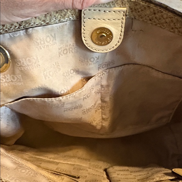 MICHAEL KORS Jet Set Snakeskin Embossed Leather Tote Gold Hardware - Picture 9 of 12